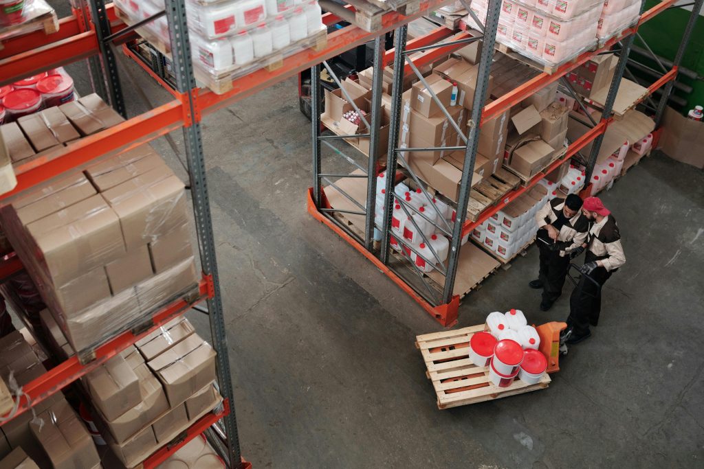 Warehouse Picking Strategies: Maximizing Efficiency in Order Fulfillment